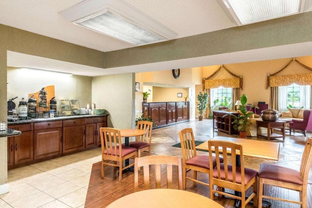 Quality Inn Ripley 外观 照片